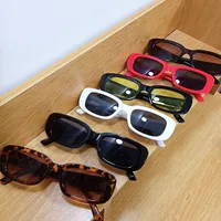 Resin Women's Sunglasses main image 2