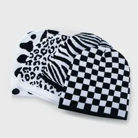 Autumn And Winter Warm Hat Female Fashion Retro Houndstooth Knitted Hat main image 2