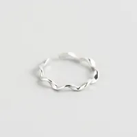 Japanese And Korean Style S925 Sterling Silver Ins Style Geometric Twisted Mobius Very Simple And Fine Little Finger Ring All-match Silver Ring Bracelet sku image 1