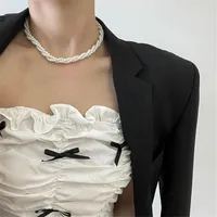 Retro Multi-layer Winding Pearl Necklace European And American Ins French Elegant Simple Choker Fashion Special-interest Clavicle Chain main image 3
