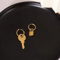 Fashion C Shape Plating Titanium Steel No Inlaid Earrings main image 2