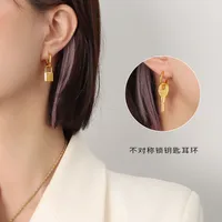 Fashion C Shape Plating Titanium Steel No Inlaid Earrings main image 4