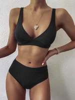 Bikinis main image 3