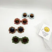 Korean Cream Retro Frosted Flowers Children's Sunglasses main image 2