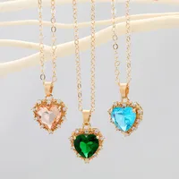 Simple Heart-shaped Pendant Crystal Necklace main image 1