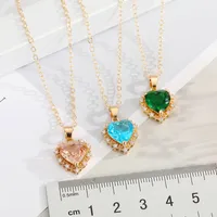 Simple Heart-shaped Pendant Crystal Necklace main image 5