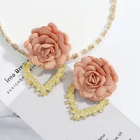 Heart-shaped Fabric Flower Earrings main image 2