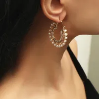 Retro Palace Style Carved Pearl Earrings main image 1