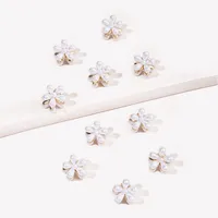 Korean Retro Pearl Daisy Flower Hairpin main image 3