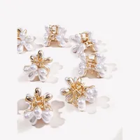 Korean Retro Pearl Daisy Flower Hairpin main image 4