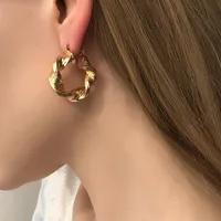 Simple Fashion Irregular Geometric Creative Twist Retro Earrings main image 1