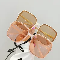 Fashion Resin Women's Sunglasses main image 2