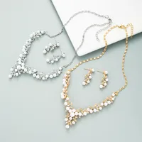 Retro Flowers Leaf Inlaid Pearl Rhinestone Earrings Necklace Set main image 1