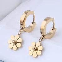 Simple Small Chrysanthemum Titanium Steel Ear Clip main image 2