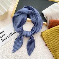 Nihaowholesale Wholesale Simple Fold Solid Color Small Square Scarf main image 3