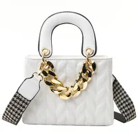 Thick Chain Rhombus Messenger Portable Square Bag Wholesale Nihaowholesale main image 2