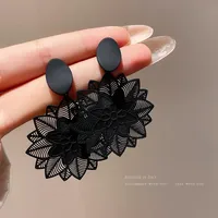 Exaggerated Black Flower Earrings Temperament Ear Jewelry main image 1