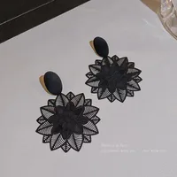 Exaggerated Black Flower Earrings Temperament Ear Jewelry main image 2