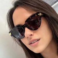Triangular Cat-eye Sunglasses Wholesale Nihaowholesale main image 2