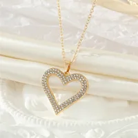 Retro Full Rhinestone Hollow Heart Geometric Heart Necklace Wholesale main image 5