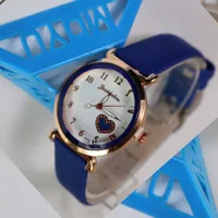 Fashion Heart Shape Buckle Quartz Women's Watches main image 5