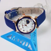 Fashion Heart Shape Buckle Quartz Women's Watches main image 2