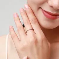 Fashion S925 Sterling Silver Simple Inlaid Diamond Ring main image 4