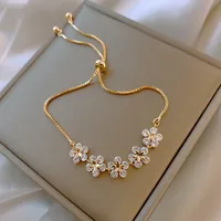 Fashion Flower Alloy Inlay Rhinestone Bracelets main image 3