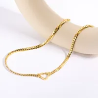Wholesale Jewelry Retro Heart Shape 201 Stainless Steel 304 Stainless Steel Gold Plated Pendant Necklace main image 3