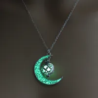 Fashion Hot Sale Moon Represents My Heart Luminous Necklace Heart Pendant Wholesale Nihaowholesale sku image 3