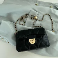 Women's Medium All Seasons Pu Leather Solid Color Elegant Square Flip Cover Underarm Bag sku image 2
