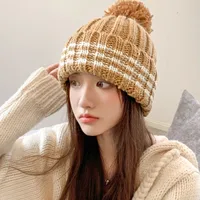 Women's Basic Solid Color Eaveless Wool Cap main image 5