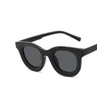 Hip-hop Retro Fashion Women's Sunglasses sku image 1