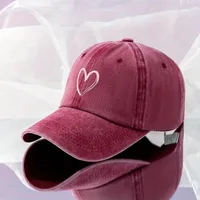Unisex Basic Retro Simple Style Heart Shape Printing Curved Eaves Baseball Cap main image 10