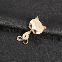 Sweet Fox Opal Women's Brooches main image 1
