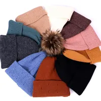 Women's Basic Simple Style Solid Color Pom Poms Eaveless Wool Cap main image 2