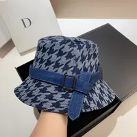 Women's Retro Streetwear Houndstooth Wide Eaves Bucket Hat sku image 1