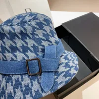 Women's Retro Streetwear Houndstooth Wide Eaves Bucket Hat main image 2