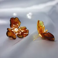 1 Pair Elegant Retro Flower Plating Inlay Imitation Pearl Resin Copper Zircon 18k Gold Plated Ear Studs main image 2