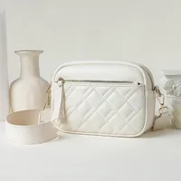 Women's Medium Pu Leather Solid Color Lingge Basic Classic Style Square Zipper Shoulder Bag Crossbody Bag Square Bag main image 2