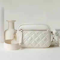 Women's Medium Pu Leather Solid Color Lingge Basic Classic Style Square Zipper Shoulder Bag Crossbody Bag Square Bag sku image 2