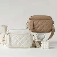 Women's Medium Pu Leather Solid Color Lingge Basic Classic Style Square Zipper Shoulder Bag Crossbody Bag Square Bag main image 1