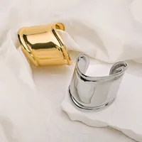 Simple Style Solid Color Alloy Women's Bangle main image 3