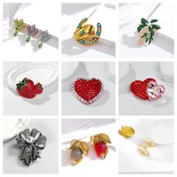 Lady Tree Fruit Heart Shape Alloy Inlay Rhinestones Women's Brooches main image 1