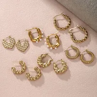 1 Pair Simple Style Round Plating Inlay 304 Stainless Steel Artificial Pearls 18K Gold Plated Earrings main image 1