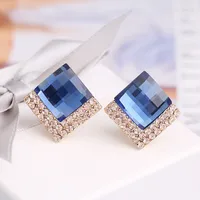 1 Pair Elegant Shiny Rhombus Plating Inlay Alloy Artificial Rhinestones 18k Gold Plated Ear Studs main image 4