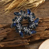 Fashion Flower Alloy Plating Inlay Rhinestones Women's Brooches sku image 18