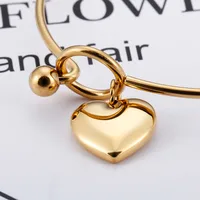 Elegant Modern Style Heart Shape Stainless Steel Titanium Steel 18K Gold Plated Bangle In Bulk main image 2