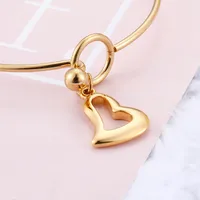 Elegant Modern Style Heart Shape Stainless Steel Titanium Steel 18K Gold Plated Bangle In Bulk main image 6