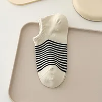 Women's Simple Style Plaid Cotton Ankle Socks A Pair sku image 8